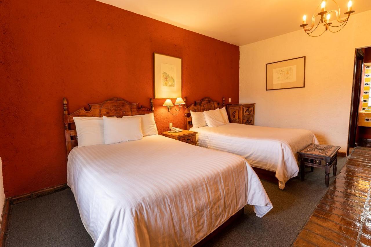 Hosteria San Felipe Pátzcuaro Екстериор снимка