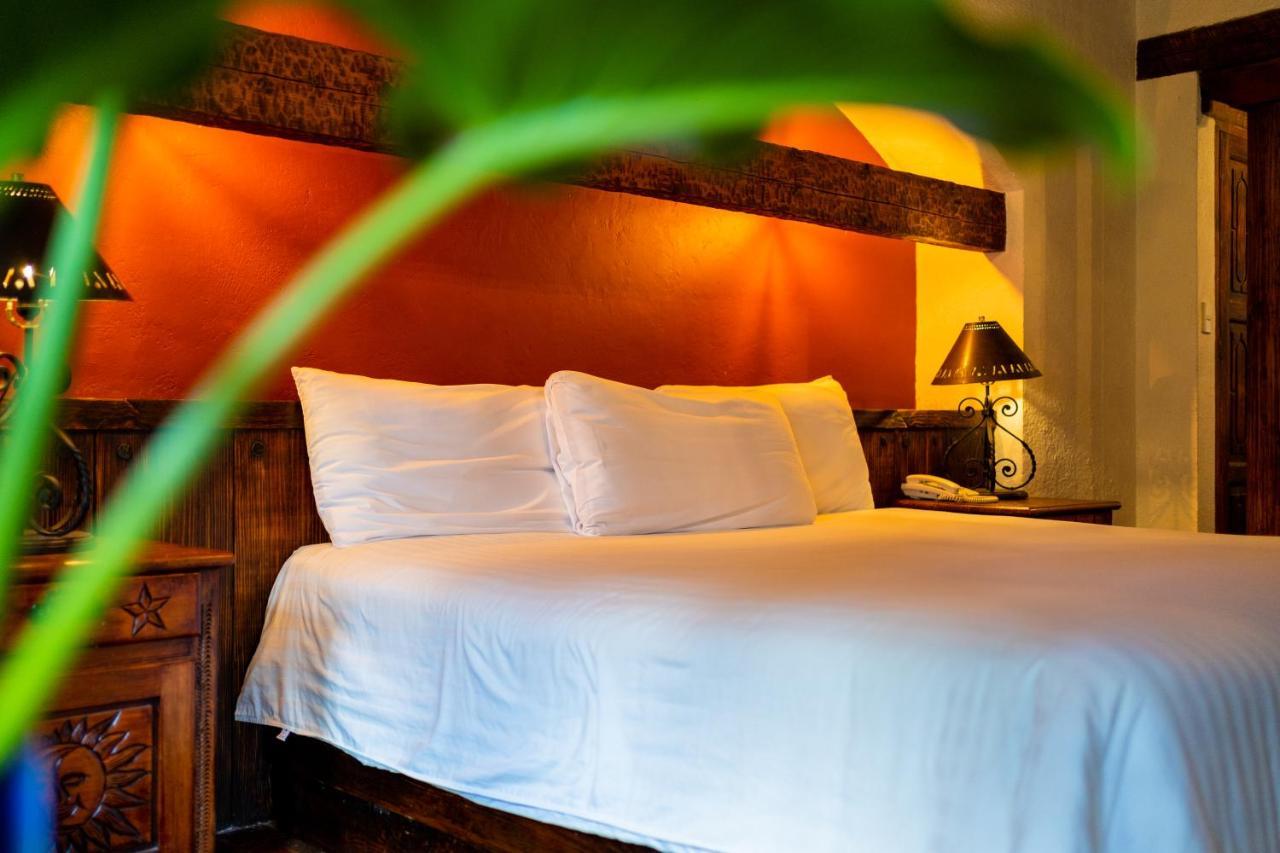 Hosteria San Felipe Pátzcuaro Екстериор снимка