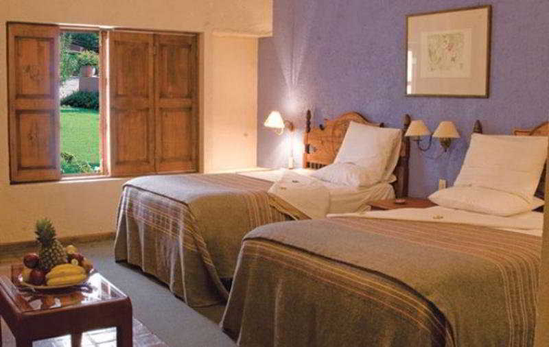 Hosteria San Felipe Pátzcuaro Екстериор снимка